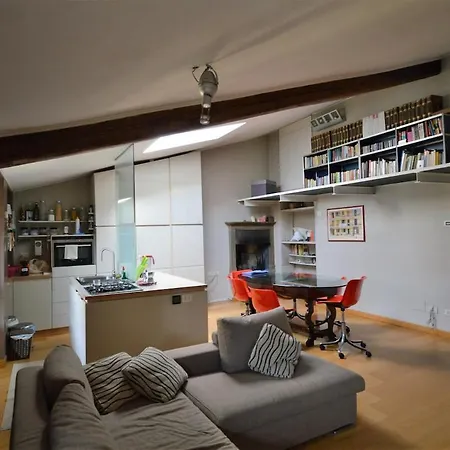 Appartement Luminous Designed Rooftop In Life District Milan