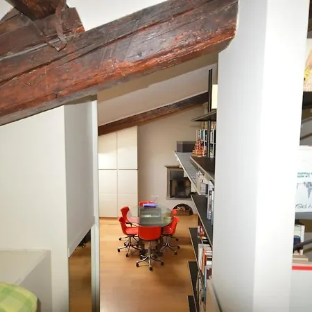 Luminous Designed Rooftop In Life District Appartement