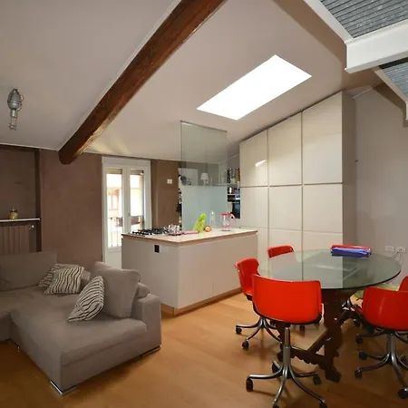 Appartement Luminous Designed Rooftop In Life District